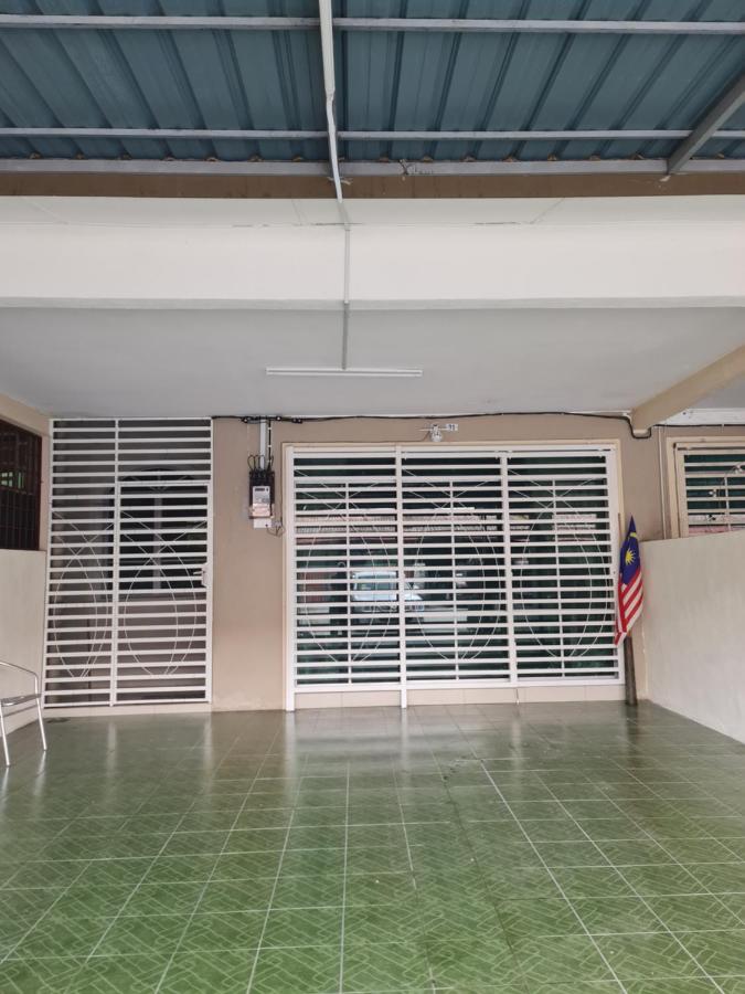 B&B Sitiawan - House of 31 - Bed and Breakfast Sitiawan