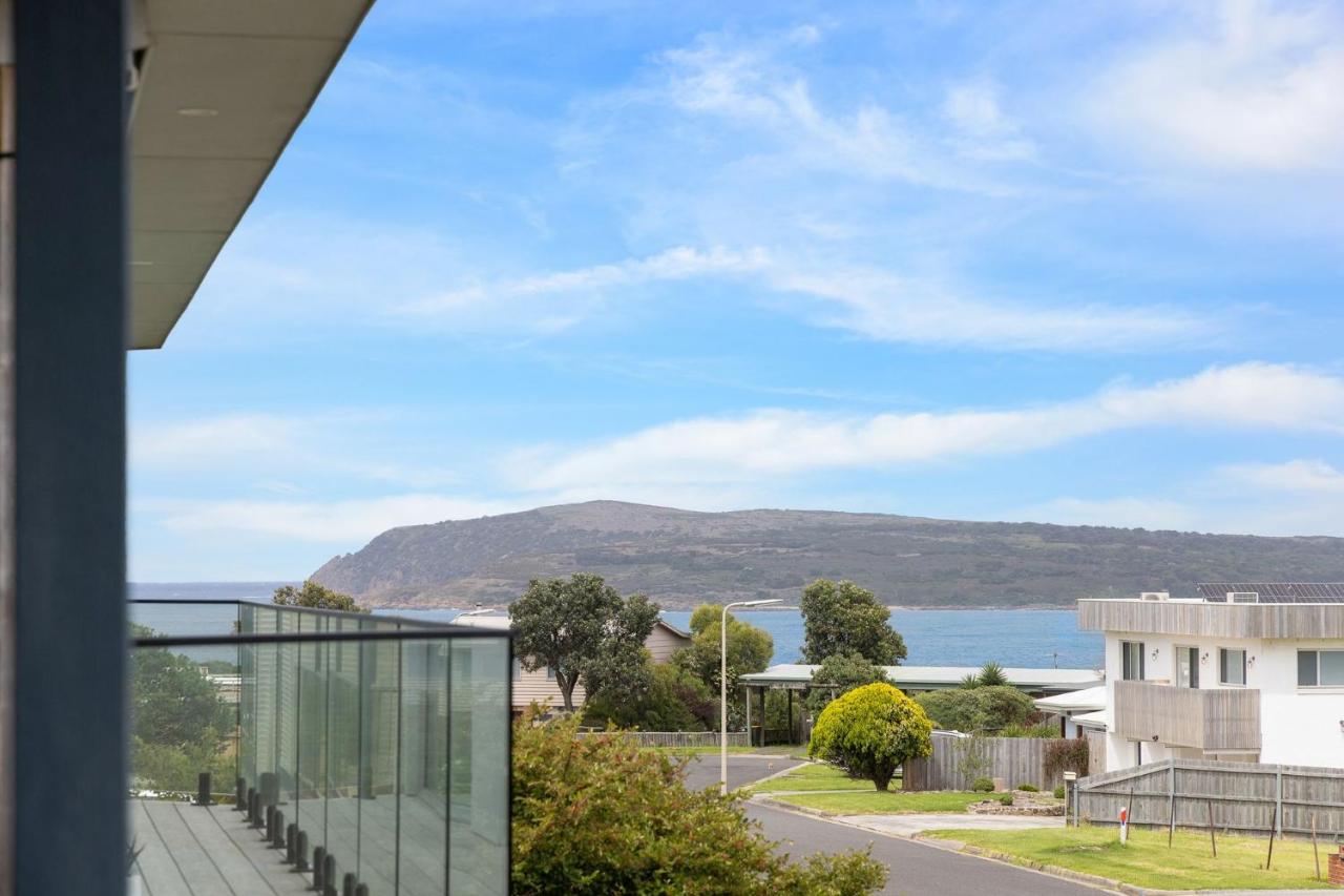 Oceanview Family Retreat - B&B San Remo
