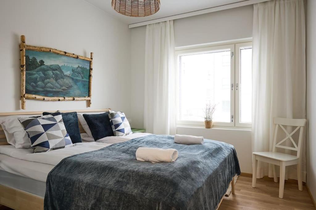 Saunallinen uudiskohde Logomon vieressä, ilmainen autohallipaikka + Wi-Fi - Chambres d’hôtes