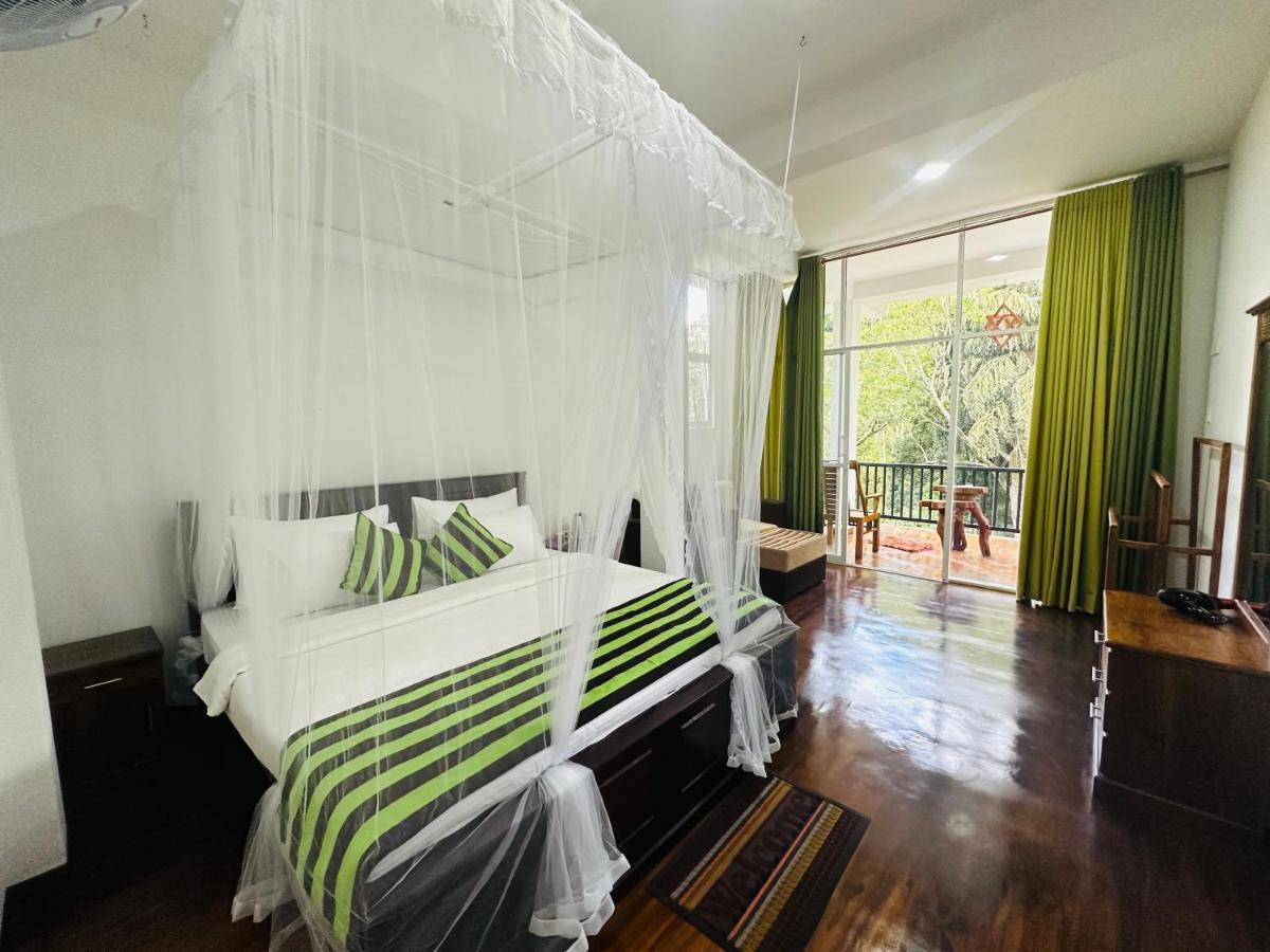 Deluxe Tweepersoonskamer met Balkon