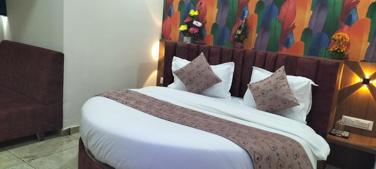 B&B Ahmedabad - Hotel Gurukul INN - Bed and Breakfast Ahmedabad
