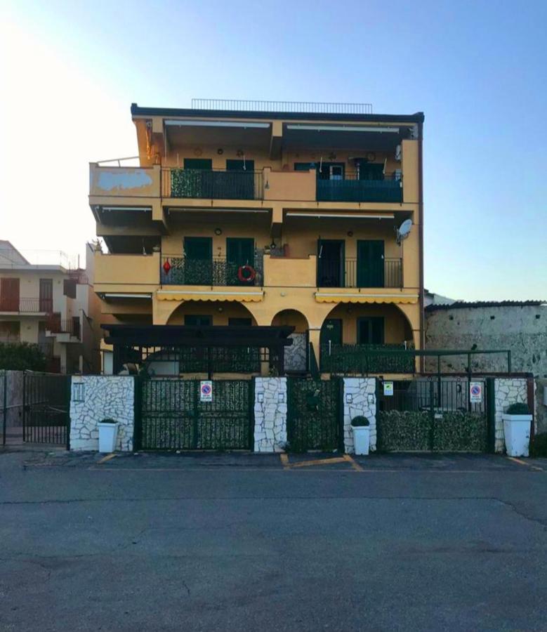 LA CASA DI EDO - Bed and Breakfast Sant'Alessio Siculo