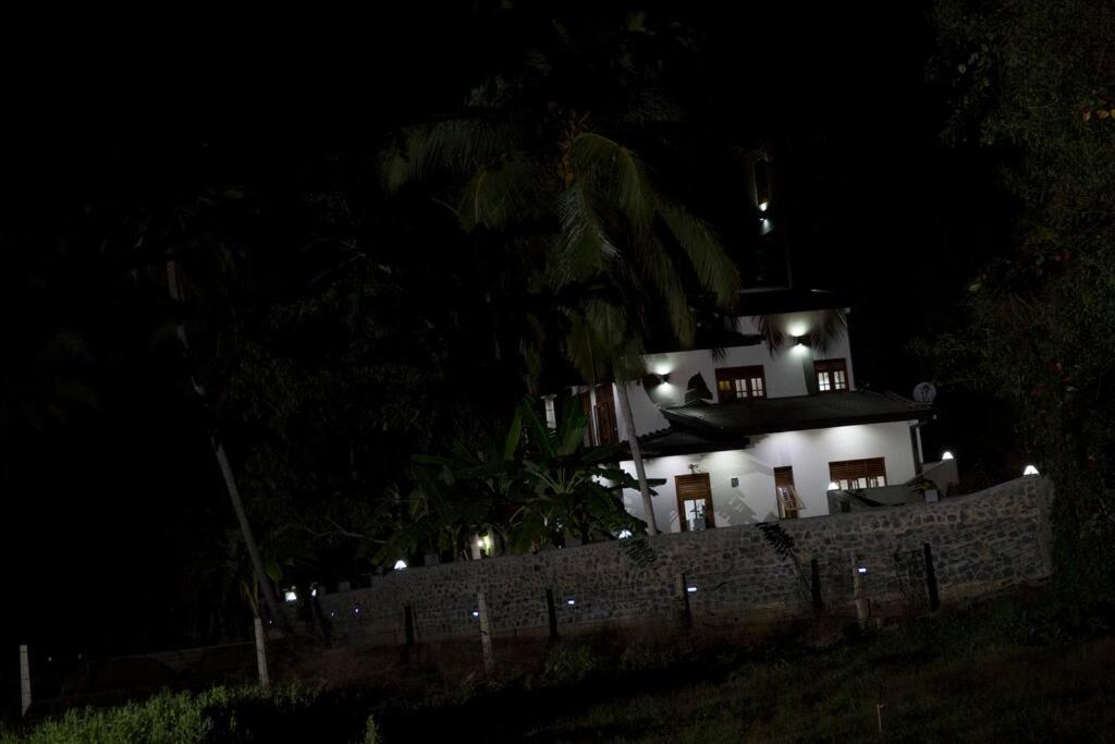 Koratuwa - Dickwella - B&B