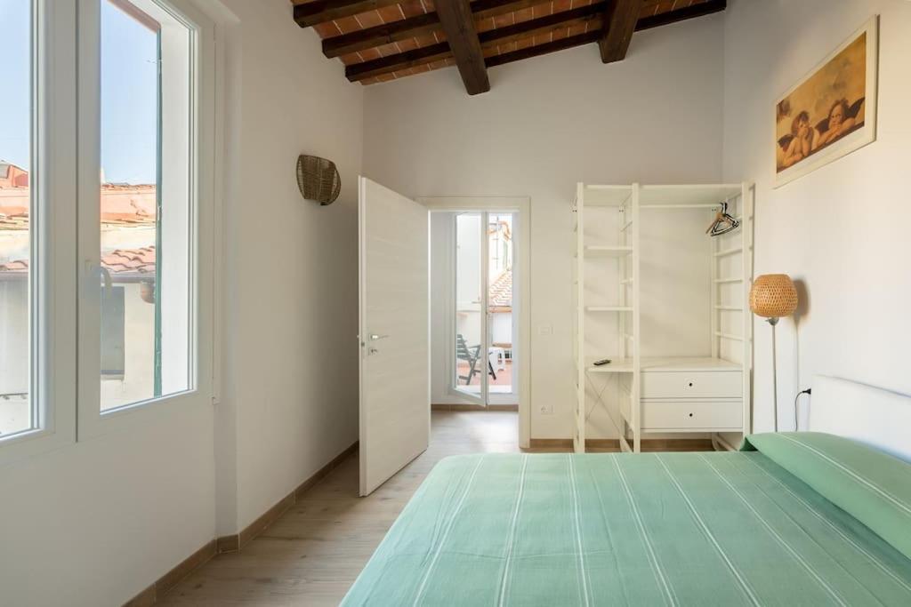 Keys of Italy - Maytreya - Albero 2 - Train station two bedroom flat 2nd floor - Chambres d'hôtes Florence
