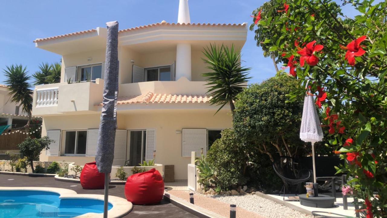 Vila Luisa Anabela Piscine et Jacuzzi only family - B&B Albufeira