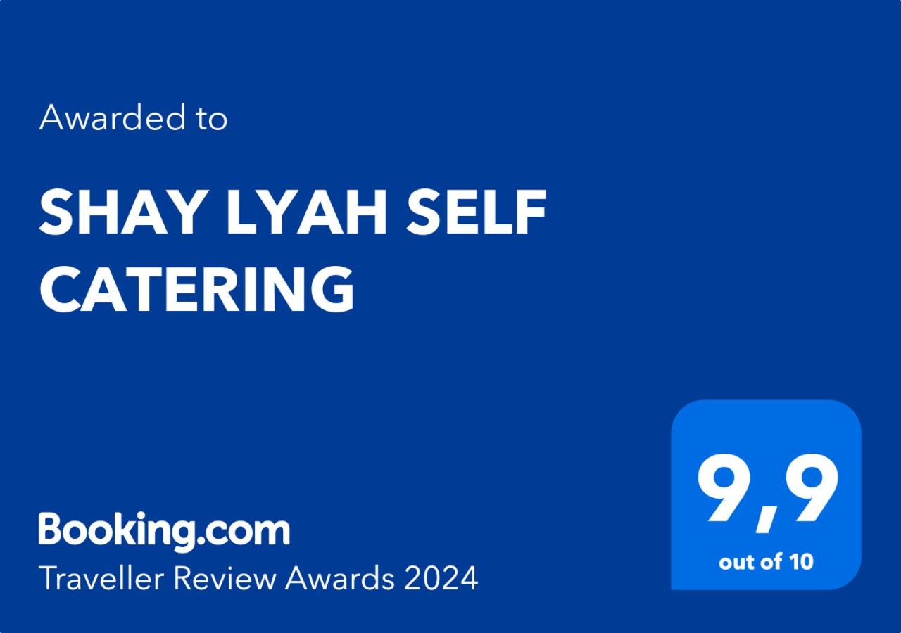 SHAY LYAH SELF CATERING - B&B Victoria