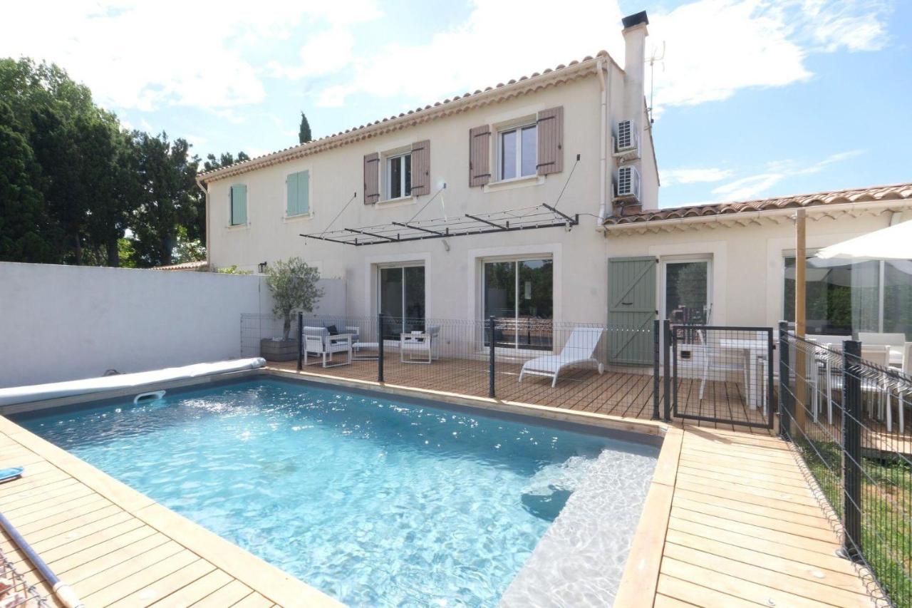 B&B Maussane - charming house in a quiet environment with private swimming pool, near the village center of maussane-les-alpilles - 8 people - Bed and Breakfast Maussane