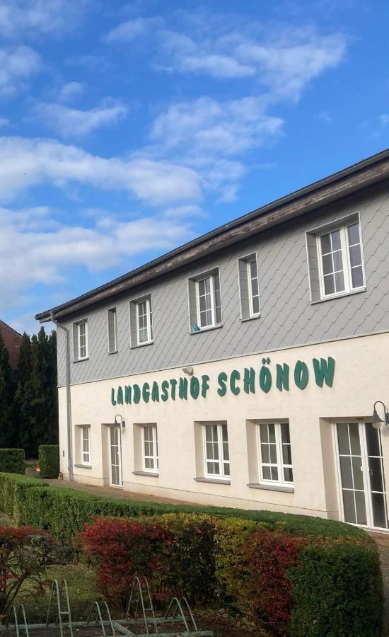 B&B Passow - Pension am Schönower Schlosspark - Bed and Breakfast Passow