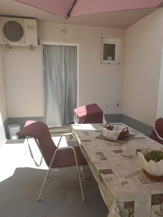 Studio mit Terrasse