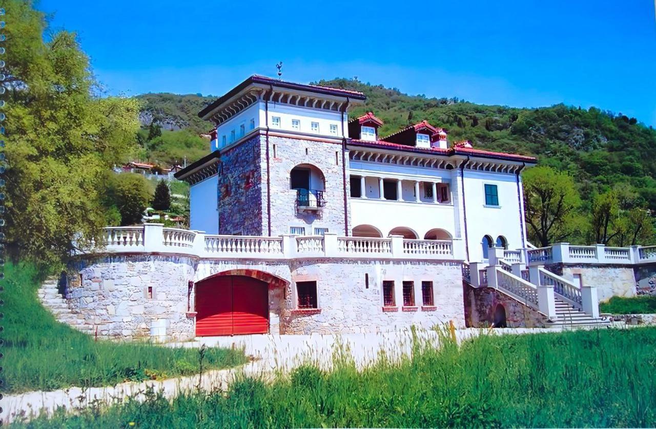 Villa Hélène - B&B Solto Collina