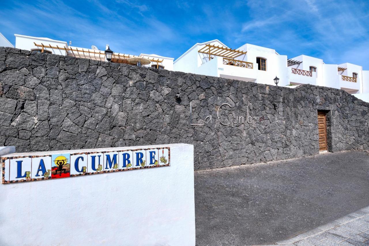 Casa Appia -300M From the Beach with Heated Pool By Lanzarote Vacation Homes - Chambres d'hôtes Puerto del Carmen