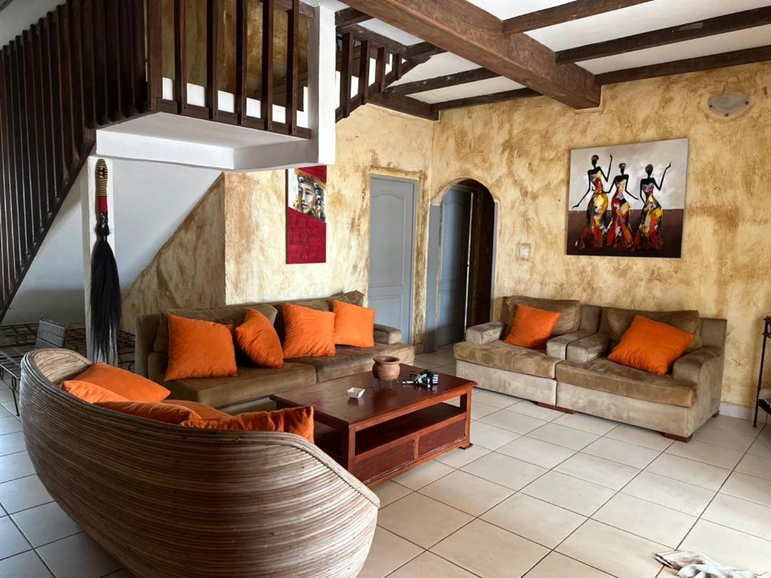 B&B Kribi - La Villa Lou, Musée Des Arts Grand Batangua - Bed and Breakfast Kribi