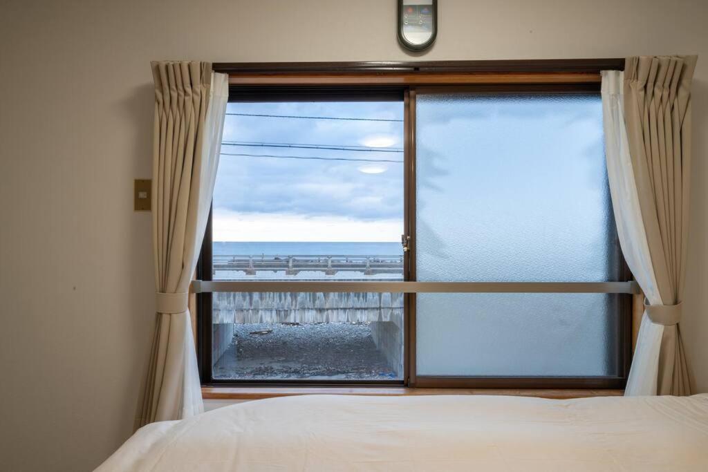 Seaside House Nagi - Bed and Breakfast Itoigawa