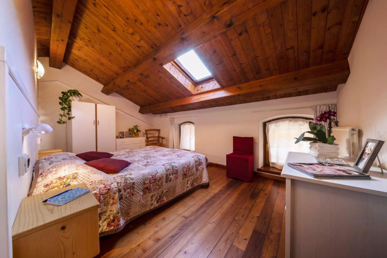 Camera Matrimoniale/Doppia con Letti Singoli con Bagno Privato