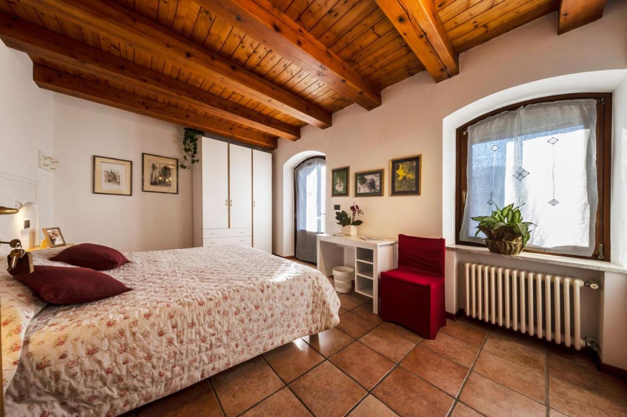 Double or Twin Room with Private Bathroom