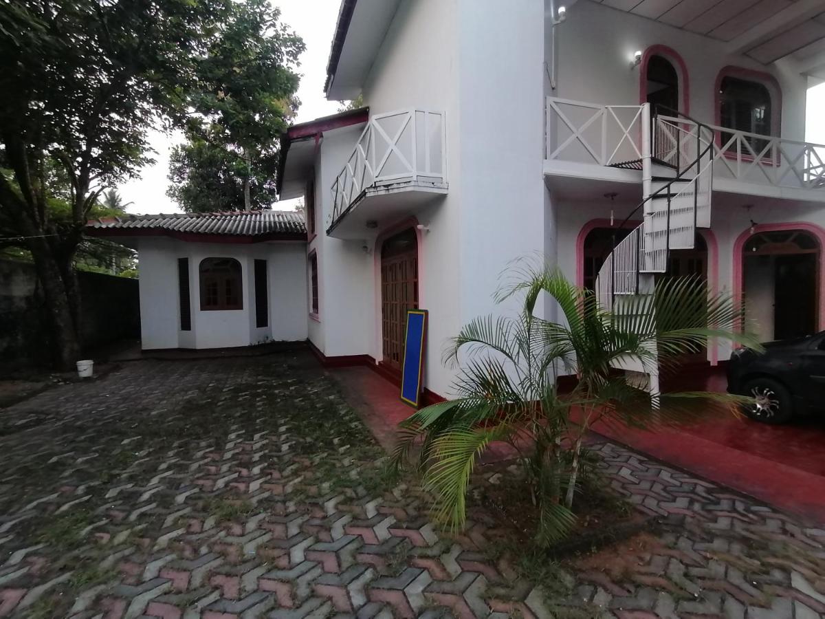 Sunshine Guest House - Chambres d’hôtes Polonnâruvâ