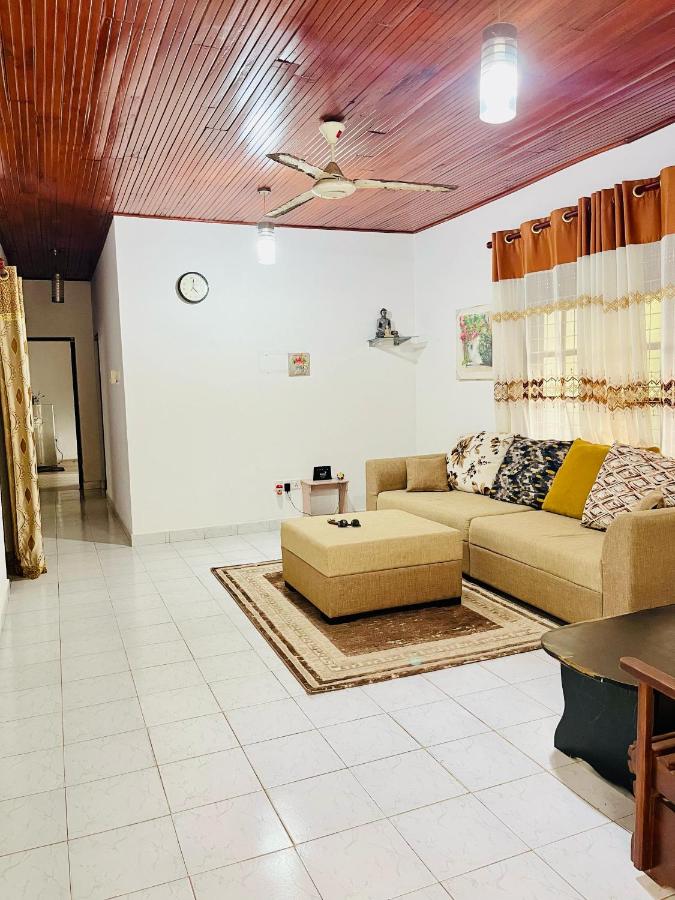 Breeze Blows- Solitude Holiday Home - Ferienwohnung Matara
