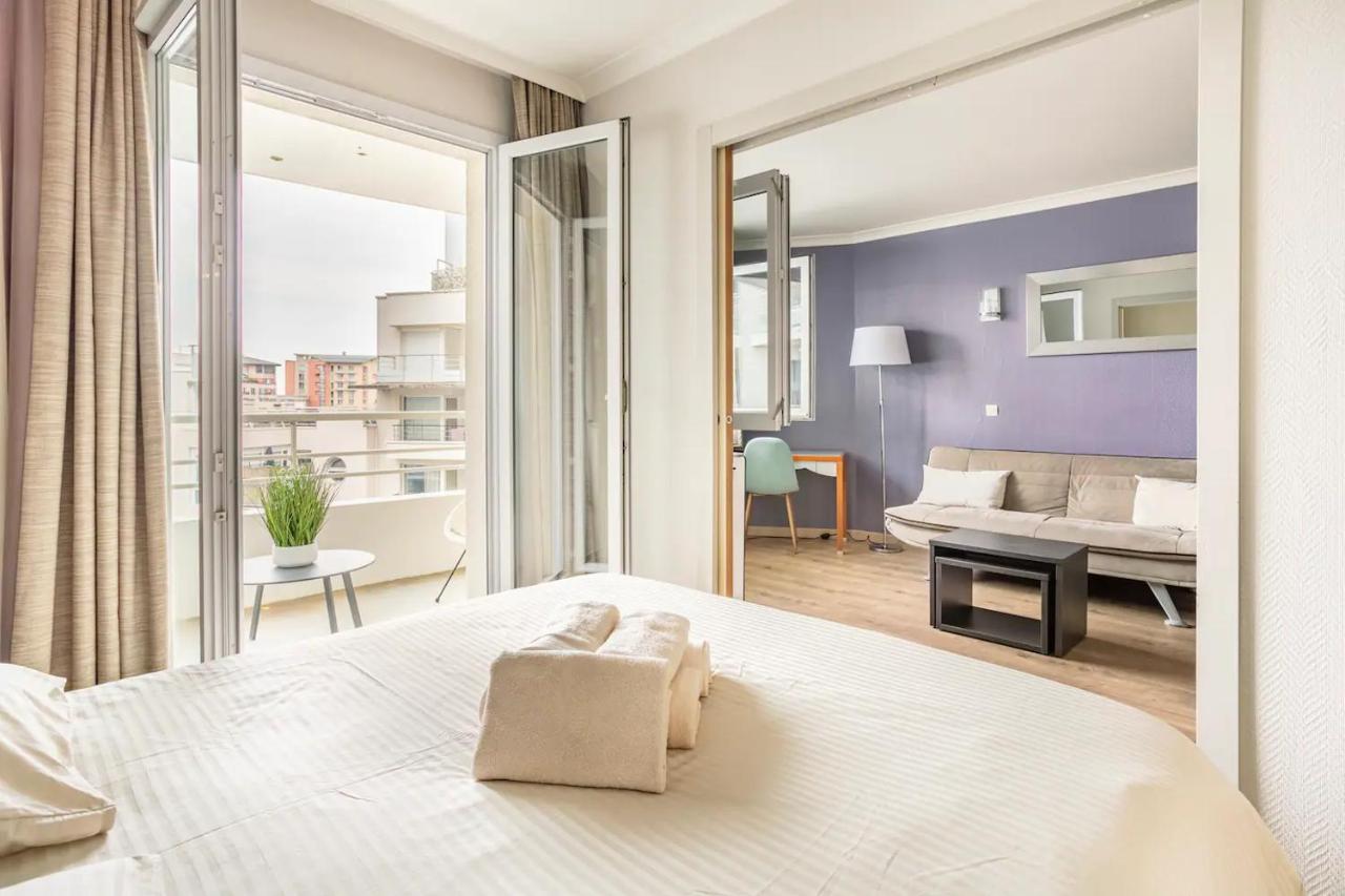MyCityHaven Paris La Défense - B&B