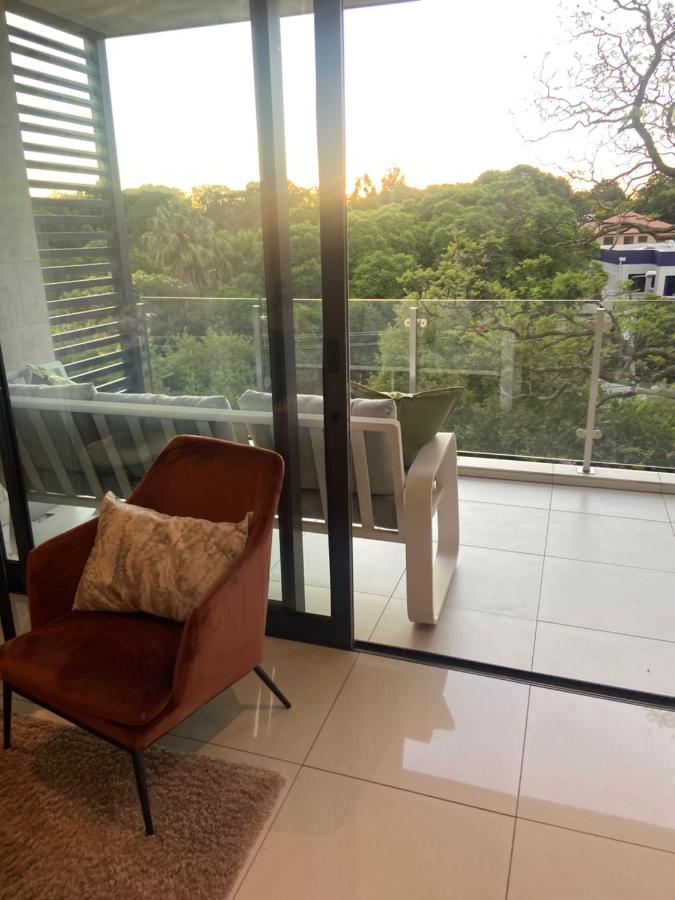 Load-Shedding Free Trendy 2-bed 2-bath Apartment - B&B