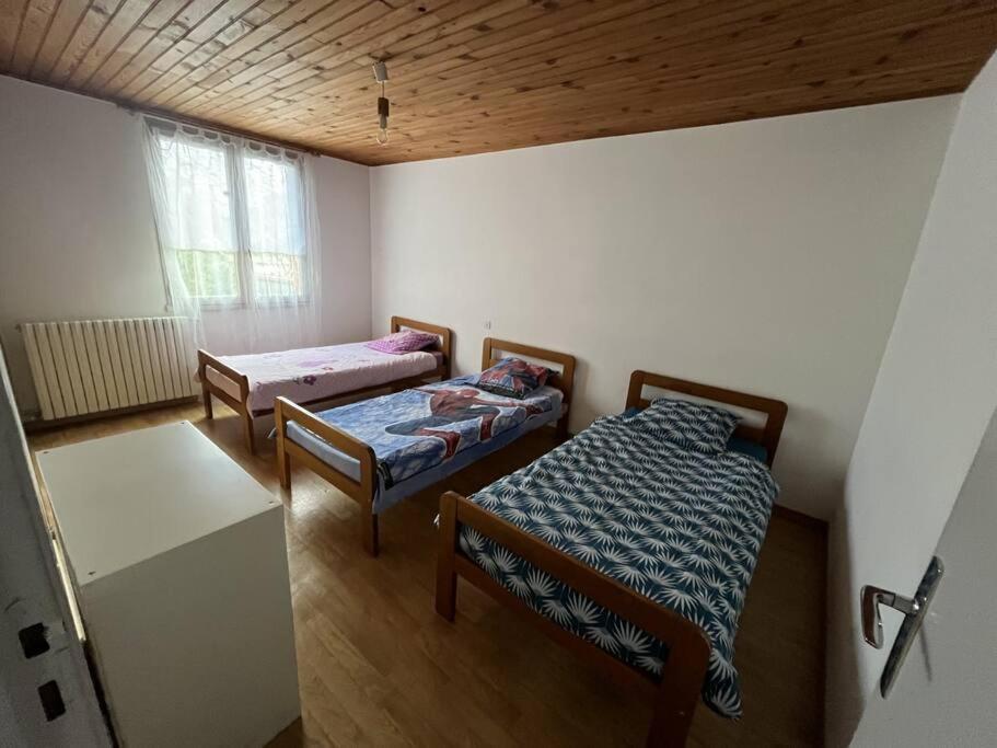 Maison proche de la campagne au calme 7-8 personnes - B&B Cambon