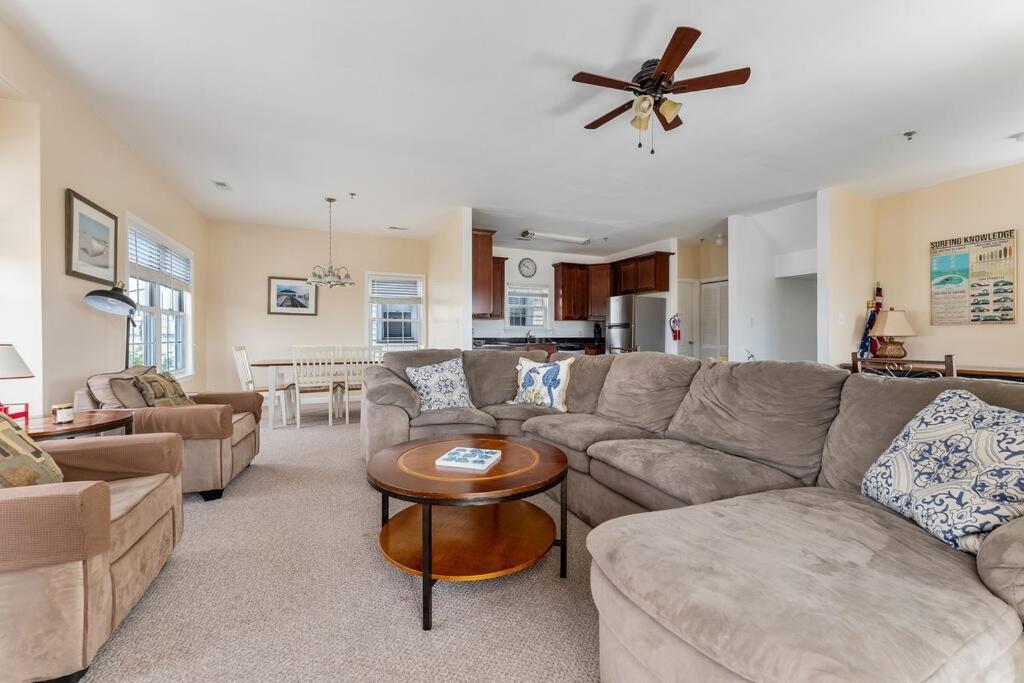 North Wildwood 3 Bedroom Condo! - Chambres d’hôtes