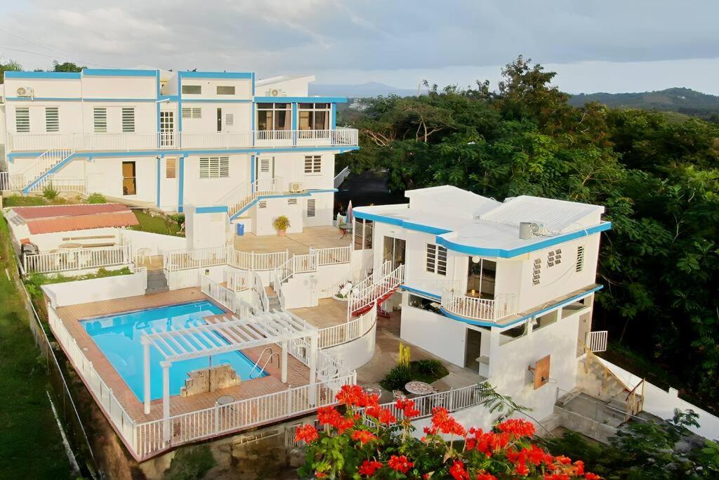B&B Comunas - Humacao Villa - 8BR, Pool, Palmas, Ocean Views - Bed and Breakfast Comunas
