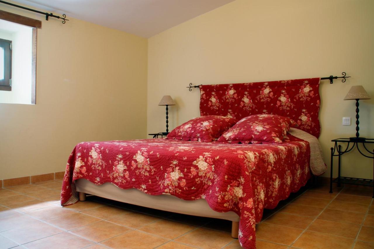 Four-Bedroom Apartment with Garden and Terrace (8 Adults)