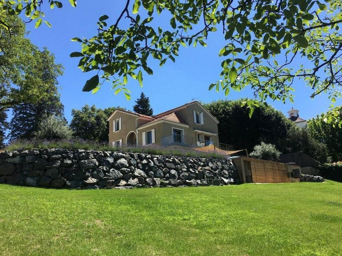 Élégante maison à Vichy : piscine chauffée, jardin arboré, terrasse et climatisation - FR-1-489-494 - B&B