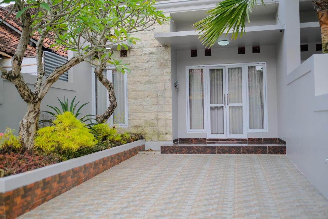 Kays Homestay Jogja - Bed and Breakfast Ngemplak