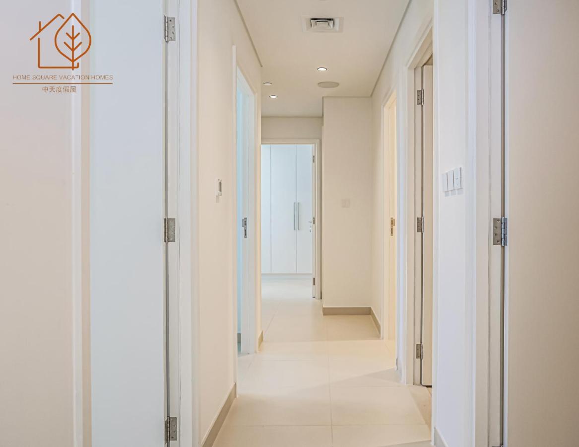 3 Bedroom Top Floor Family Apartment with Partial Burj Khalifa Views172BC-3 - B&B Dubai