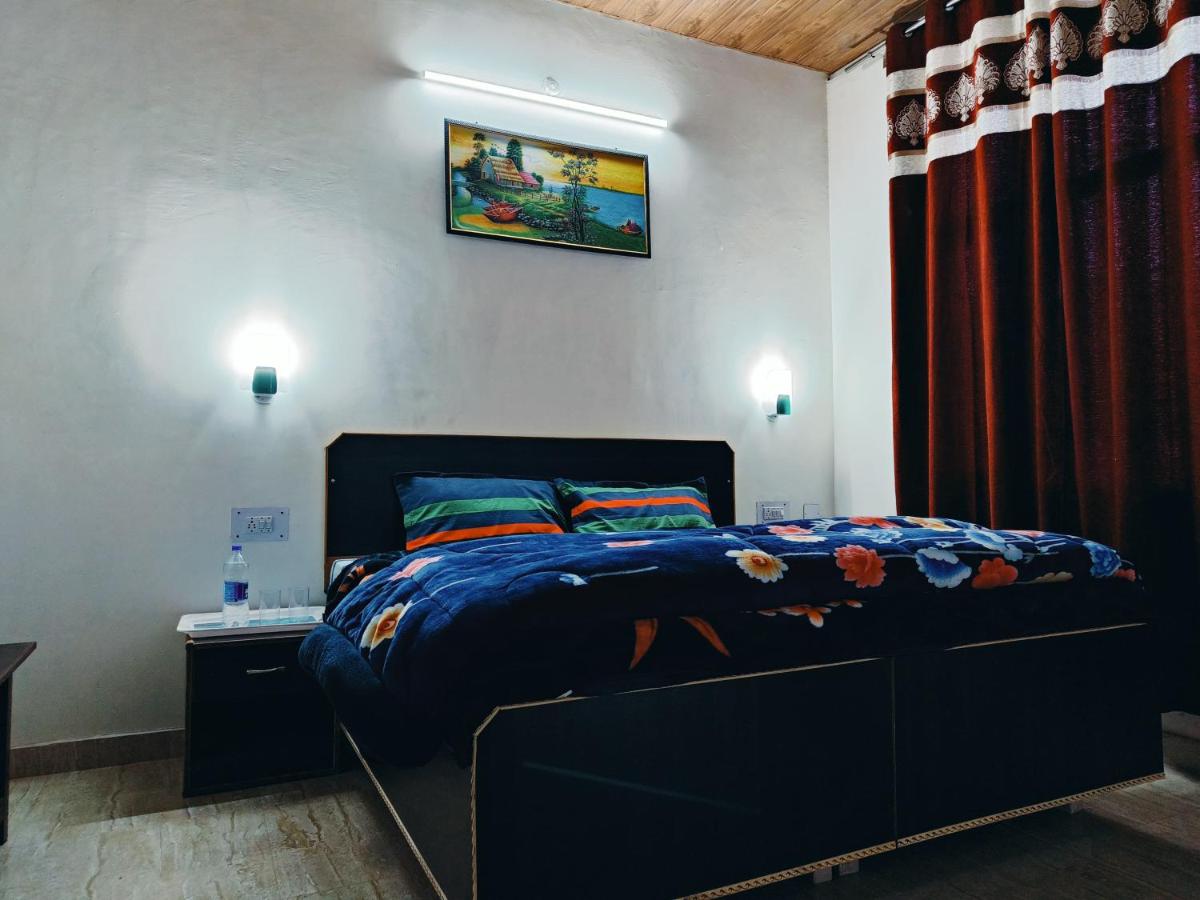 B&B Solan - THE EMINENCE RESORT & GYM - Bed and Breakfast Solan