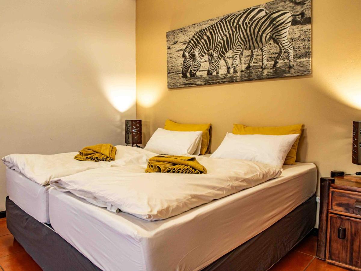 B&B Swakopmund - Bushbabies-Inn Self-Catering Accommodation - Bed and Breakfast Swakopmund