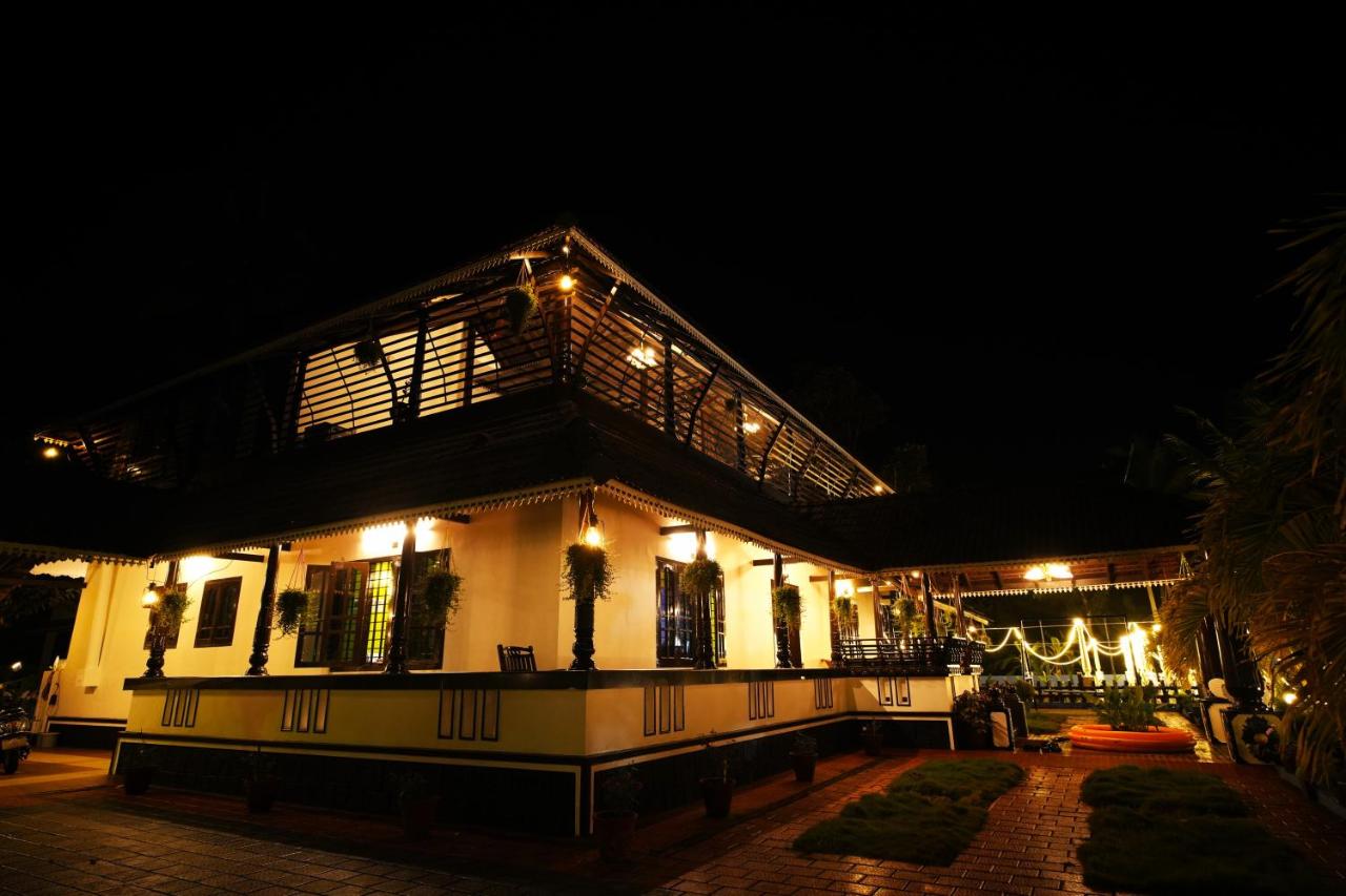 Arayathu Heritage Villa Resort - B&B Kottayam