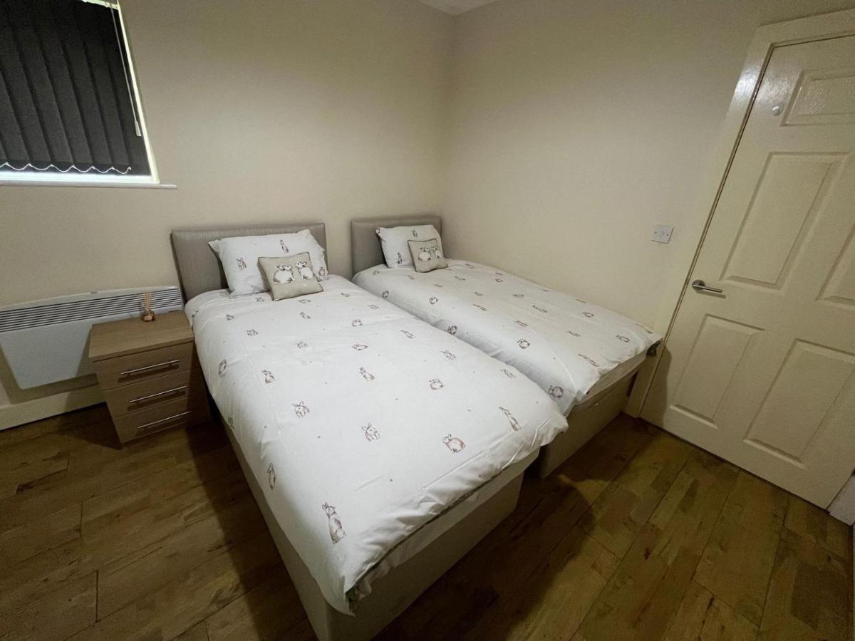 B&B Leicester - 1 Bedroom Flat with Parking - Bed and Breakfast Leicester