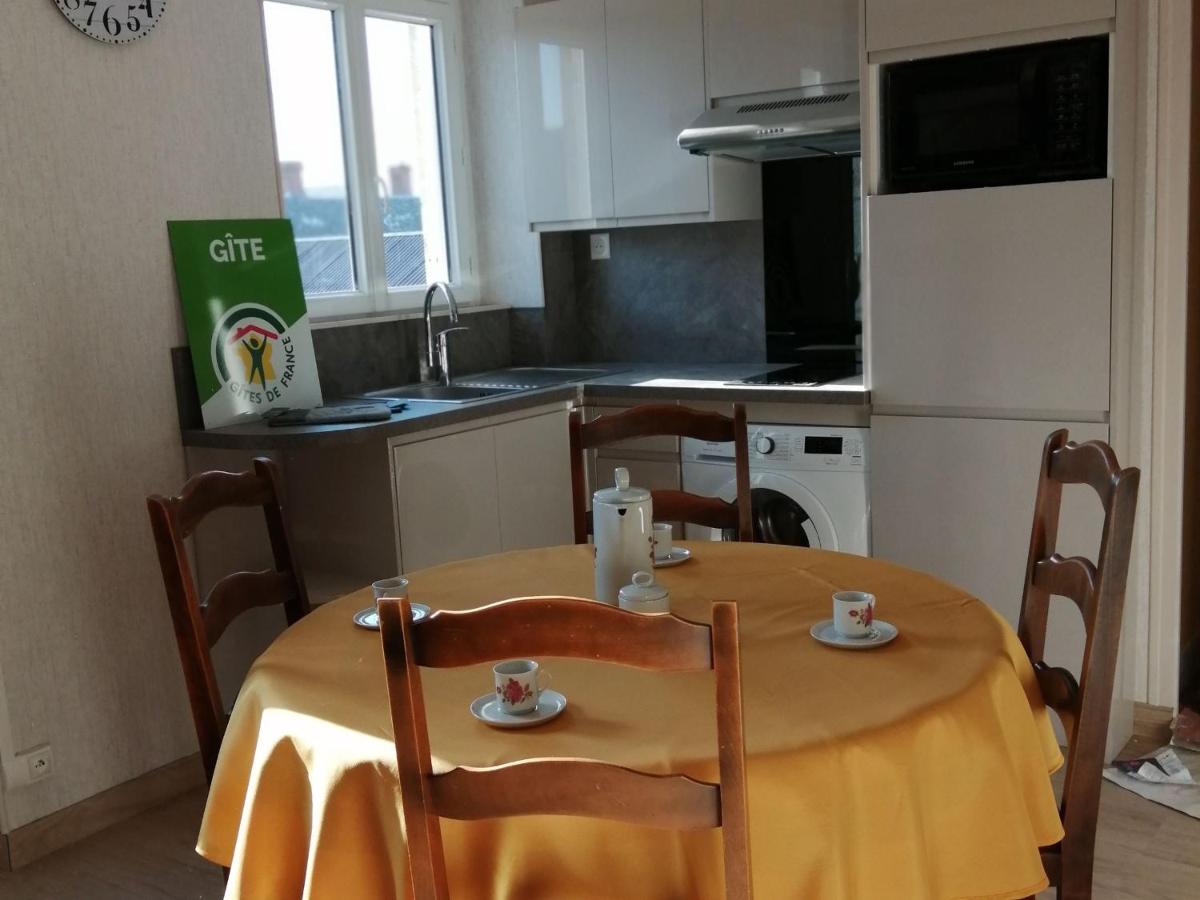 Escapade touristique: gîte avec 2 chambres, TV et cuisine équipée à Bazoches-les-Gallerandes - FR-1-590-155 - Chambres d’hôtes