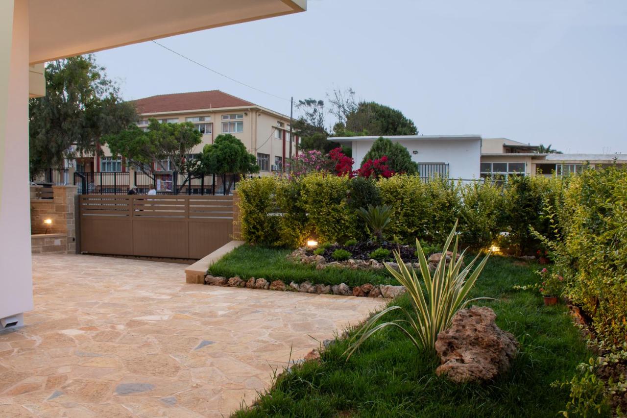 Three-Bedroom Apartment with Balcony