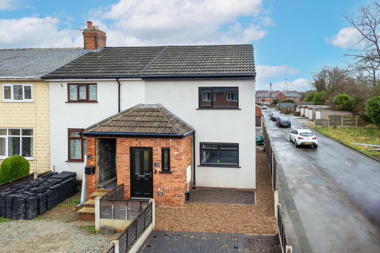 Alt-Stay Accommodation - Lofthouse, Wakefield M1 - 3 Bed En-suite With Parking - Ideal For Contractors & Long Stays - Chambres d’hôtes Wakefield