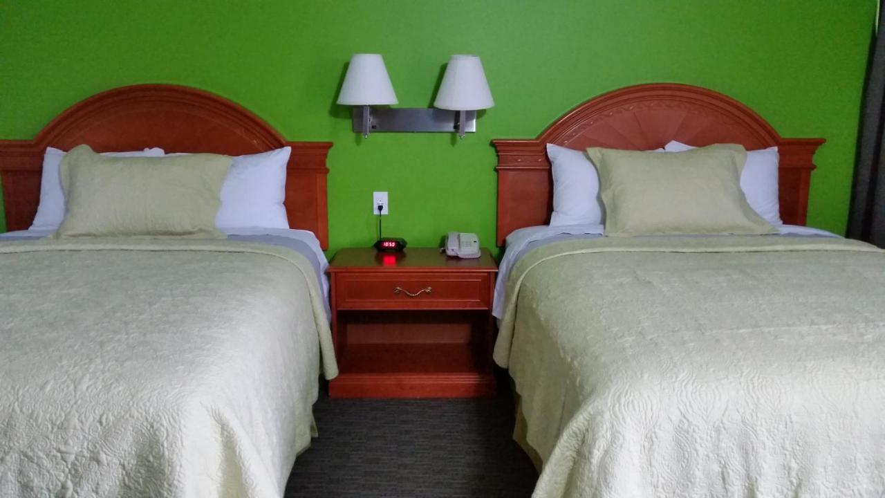Zimmer mit 2 Queensize-Betten