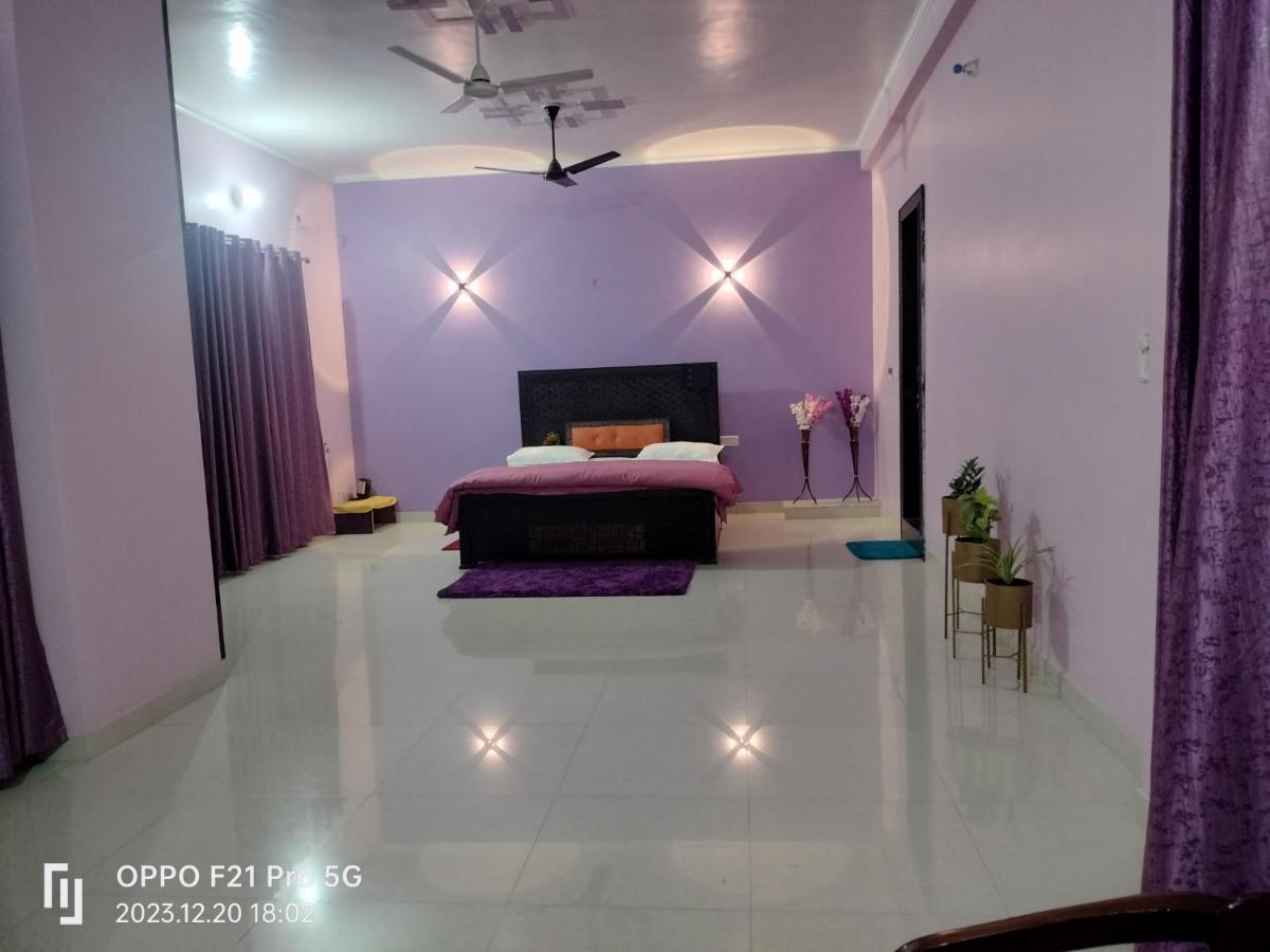 B&B Ayodhya - Neelanchal home stay - Bed and Breakfast Ayodhya