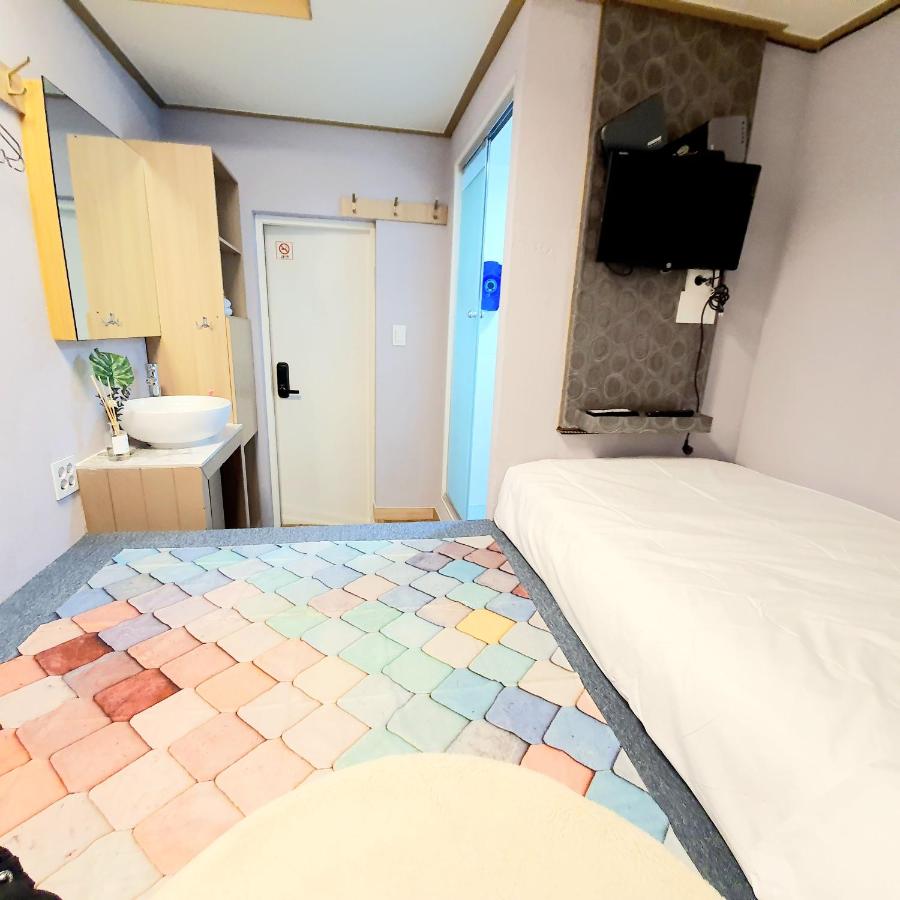 Camera Singola con Bagno Privato