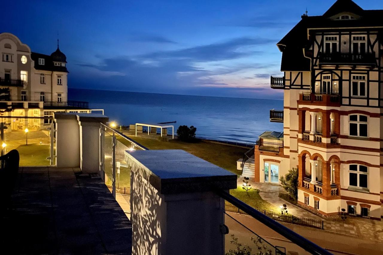 Apartment mit Balkon