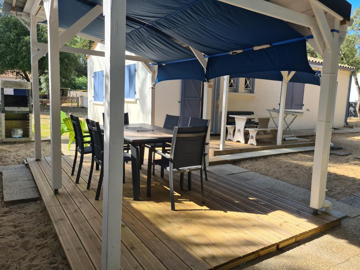 B&B Longeville-sur-Mer - Maison Longeville-sur-Mer, 3 pièces, 4 personnes - FR-1-22-303 - Bed and Breakfast Longeville-sur-Mer