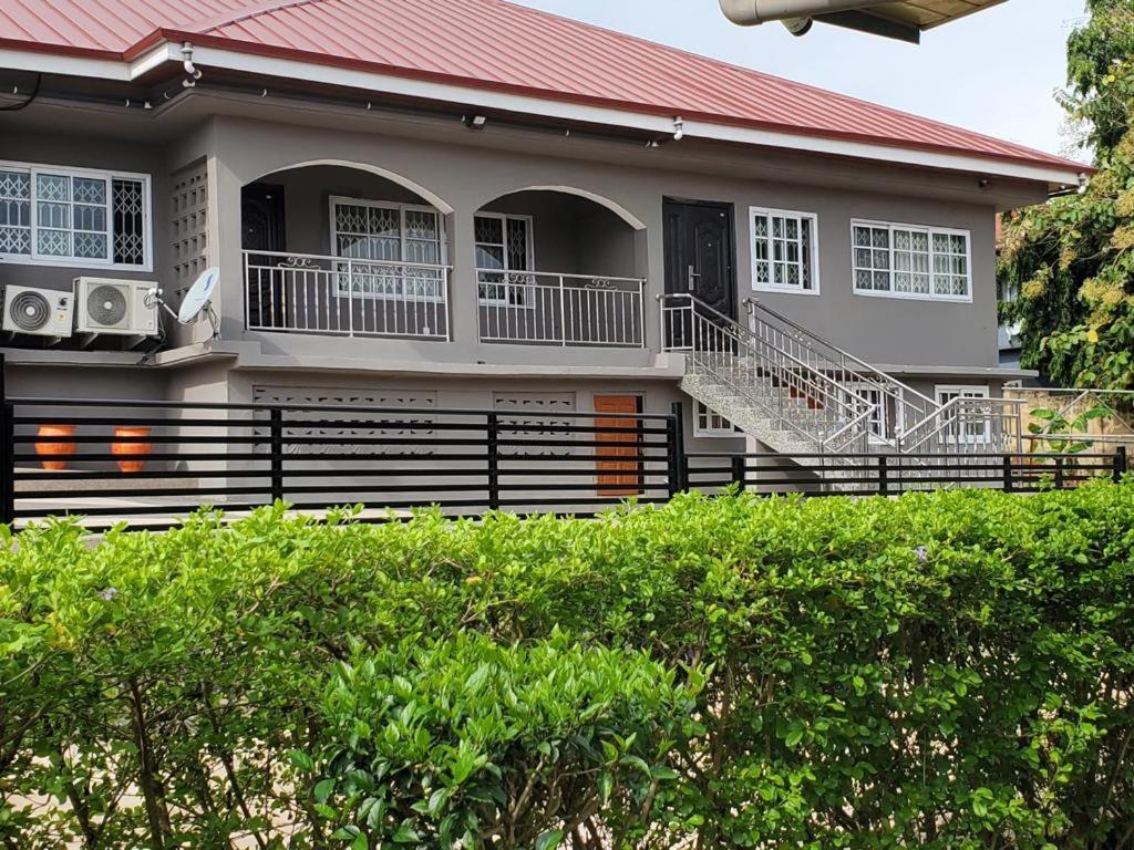 B&B Takoradi - Casa Consuelo Guest House - Bed and Breakfast Takoradi