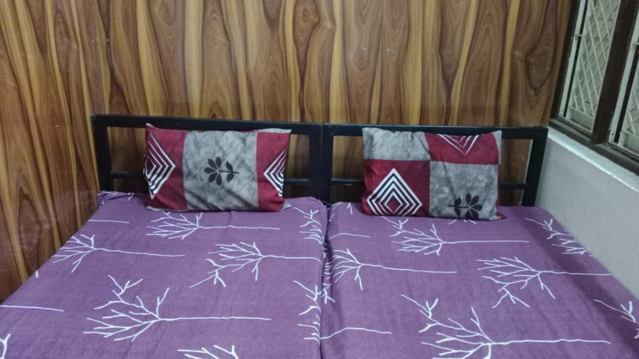 Chambre Triple avec Salle de Bains Commune
