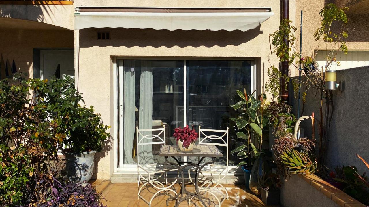 Studio clair, climatisé avec jardin et parking - B&B