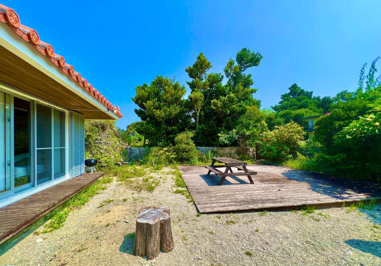 Villa with Garden View