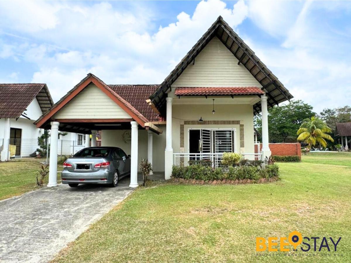 B&B Kampung Alor Gajah - Melaka Afamosa DAmour Villa 12PAX with Private Pool & BBQ - Bed and Breakfast Kampung Alor Gajah