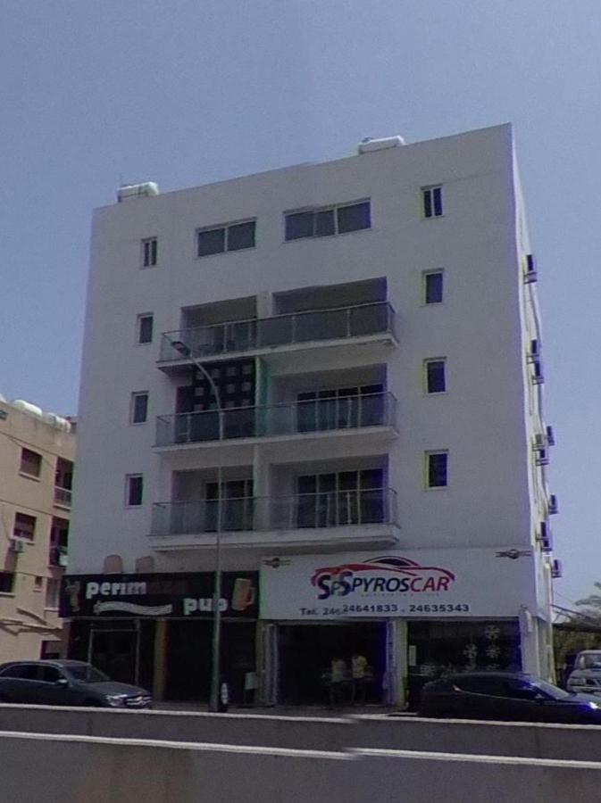 Harbor Apartments in Larnaca - B&B