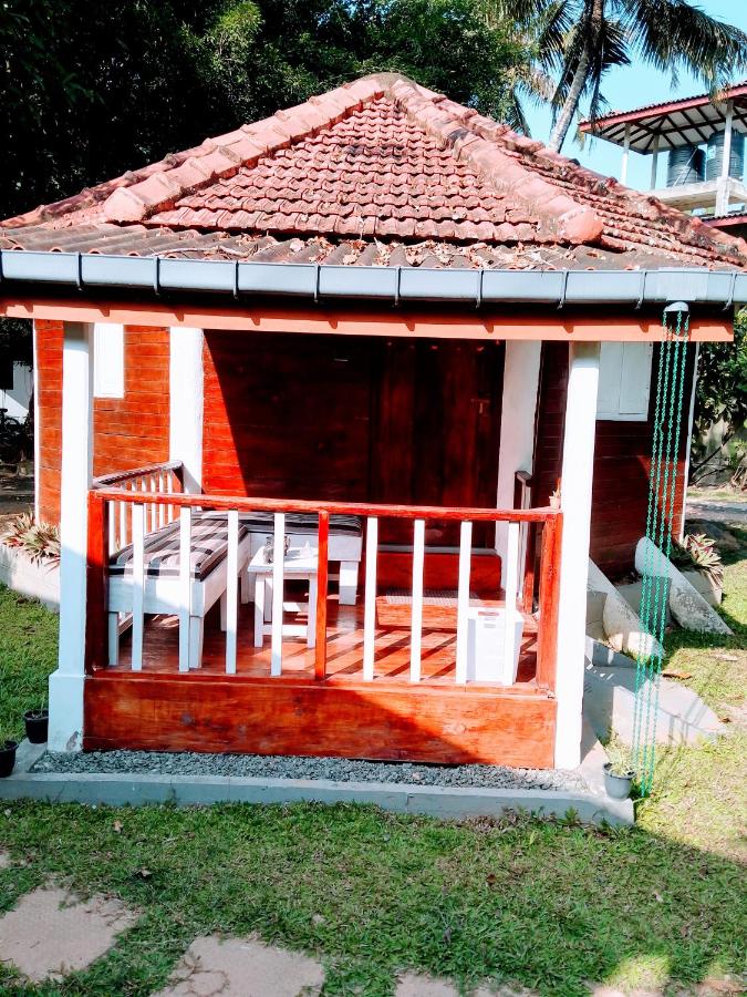 Area 51 Hotel - B&B Mirissa city