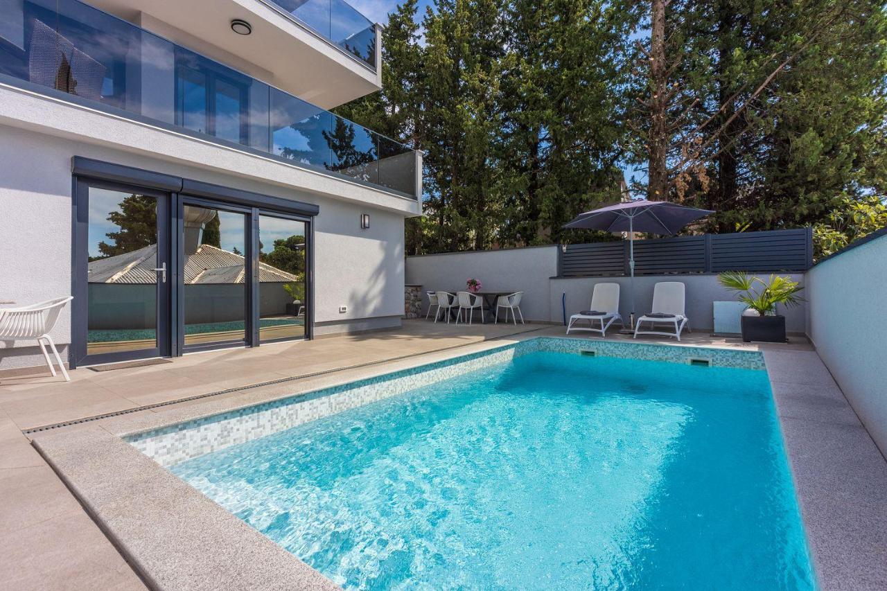 Modernes Apartment 500 Meter zum Sandstrand - Ferienwohnung Crikvenica